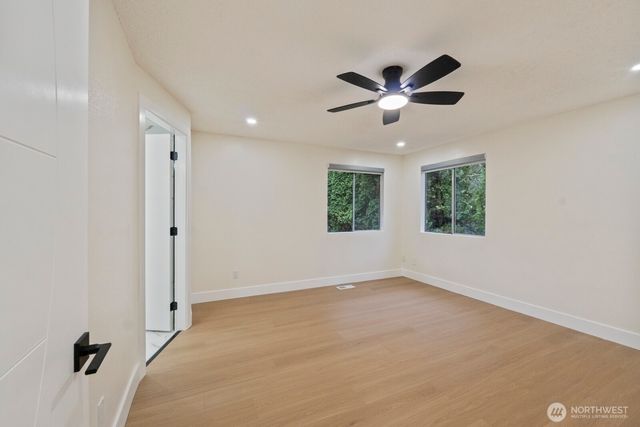 10518 165th Place NE, Redmond, WA 98052