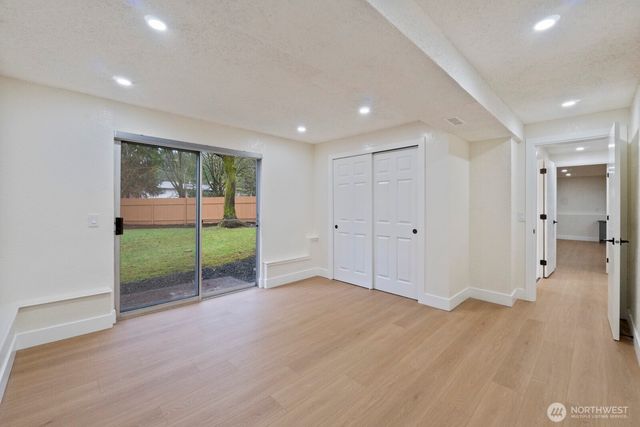 10518 165th Place NE, Redmond, WA 98052