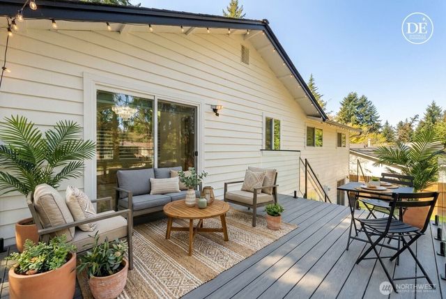 10518 165th Place NE, Redmond, WA 98052