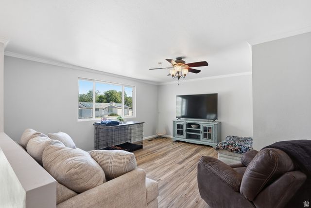 3299 W ROYALWOOD DR, Taylorsville, UT 84129