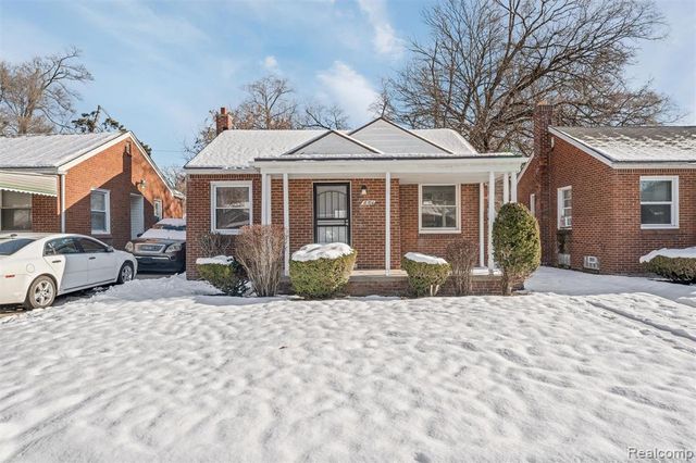 18704 Sunderland Road, Detroit, MI 48219