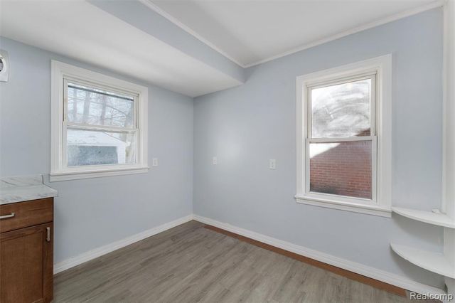 18704 Sunderland Road, Detroit, MI 48219