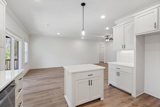 8 Roxburgh Lane, Bella Vista, AR 72715