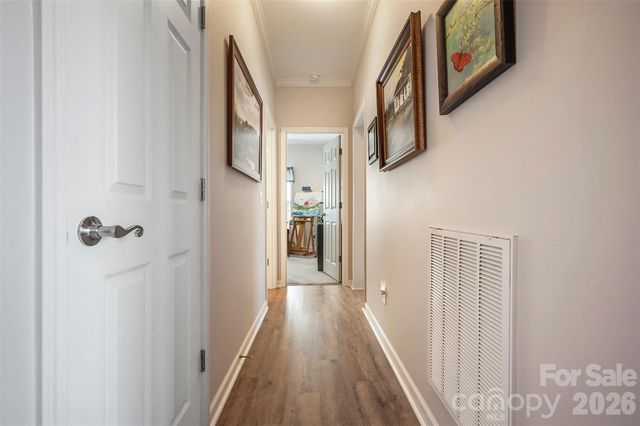 34 Middle Street, Hendersonville, NC 28792