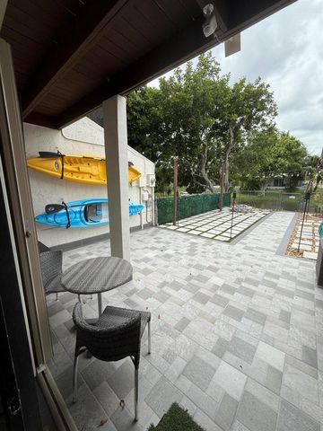 12394 Westhampton Circle, Wellington, FL 33414
