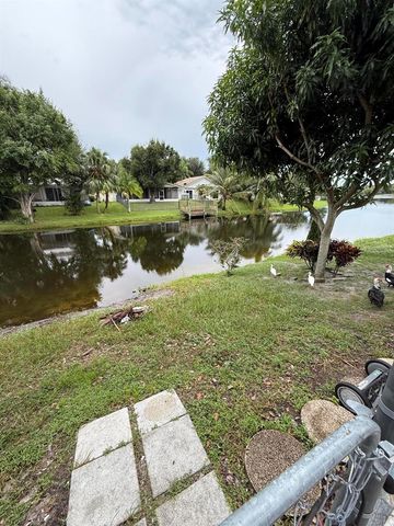 12394 Westhampton Circle, Wellington, FL 33414