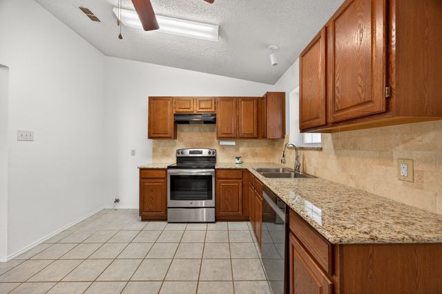 721 Windridge Lane, Burleson, TX 76028