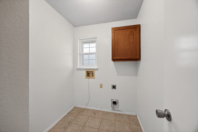 721 Windridge Lane, Burleson, TX 76028