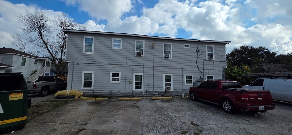 2811 Iola Street 8, Houston, TX 77017