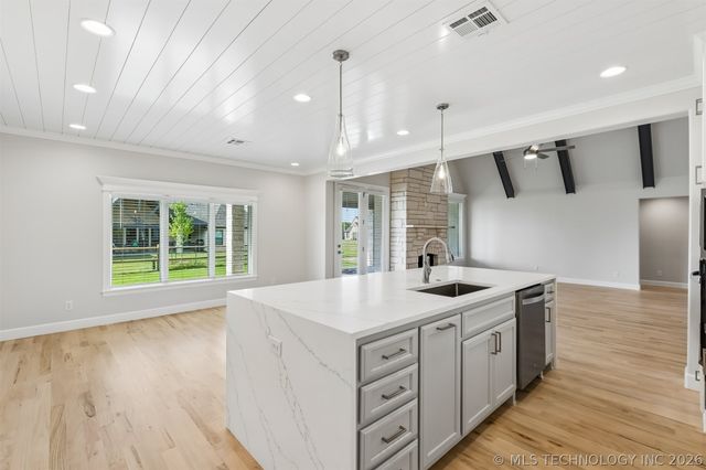 8210 E 111th Street North, Owasso, OK 74055