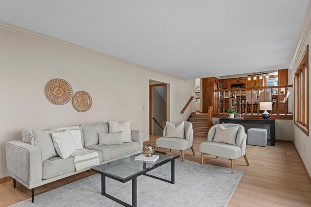 4550 Evergreen Drive, Vadnais Heights, MN 55127