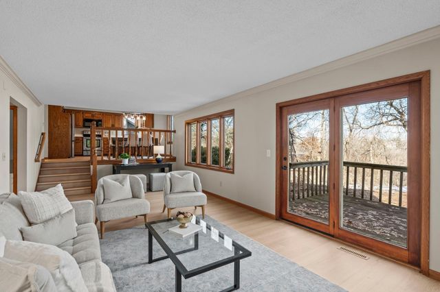 4550 Evergreen Drive, Vadnais Heights, MN 55127