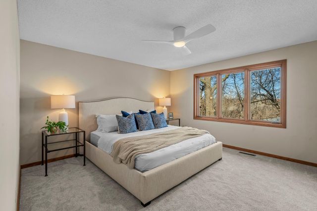 4550 Evergreen Drive, Vadnais Heights, MN 55127