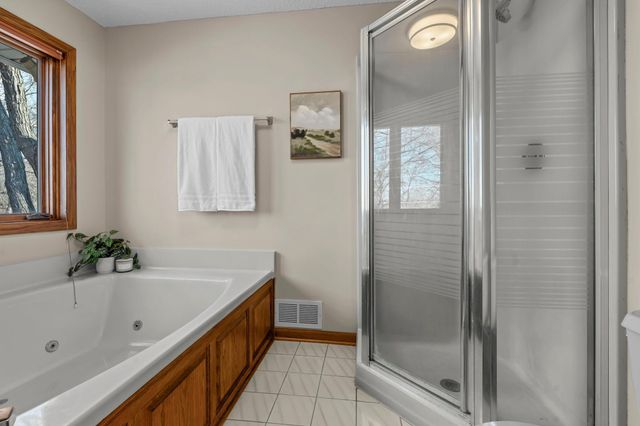 4550 Evergreen Drive, Vadnais Heights, MN 55127