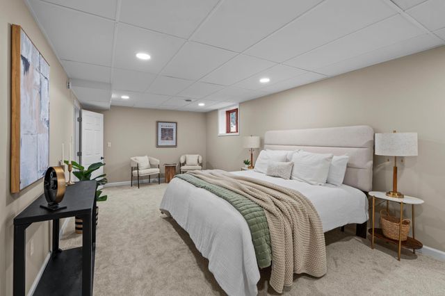 4550 Evergreen Drive, Vadnais Heights, MN 55127