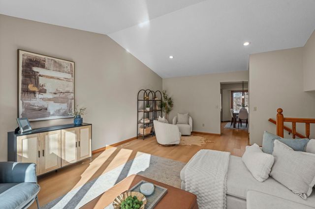 4550 Evergreen Drive, Vadnais Heights, MN 55127