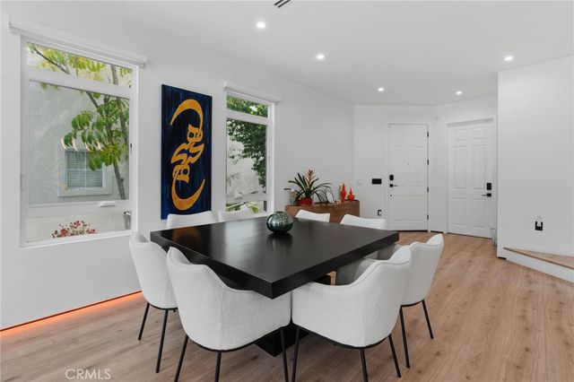 3633 Calle Jazmin, Calabasas, CA 91302