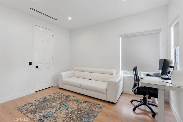 3633 Calle Jazmin, Calabasas, CA 91302