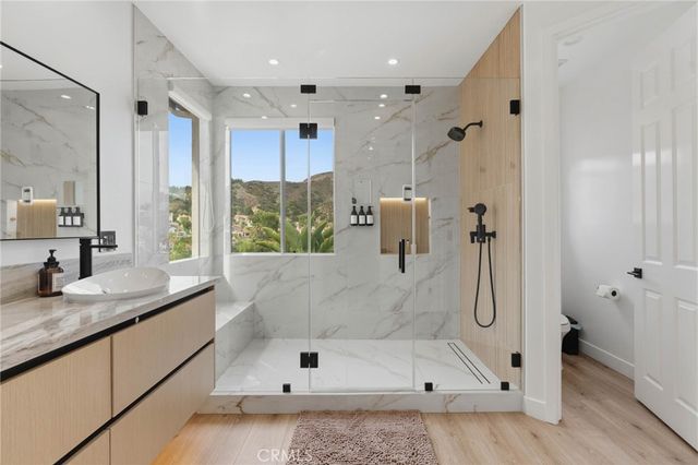 3633 Calle Jazmin, Calabasas, CA 91302