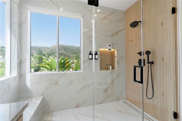 3633 Calle Jazmin, Calabasas, CA 91302
