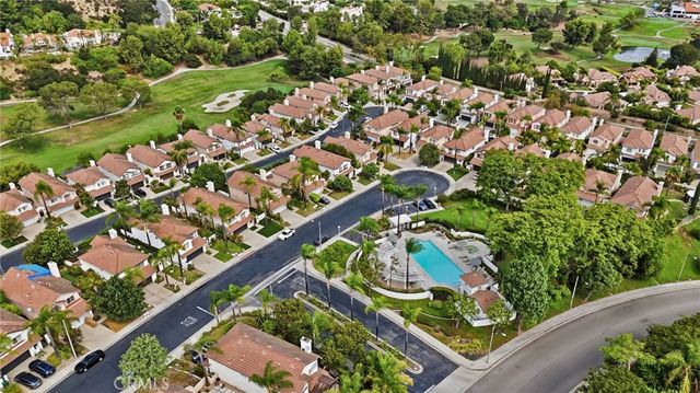 3633 Calle Jazmin, Calabasas, CA 91302