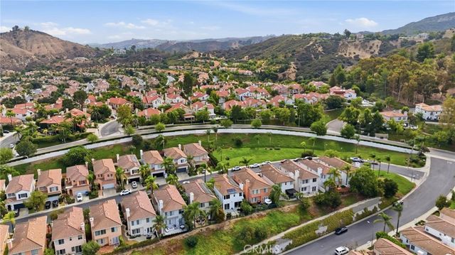 3633 Calle Jazmin, Calabasas, CA 91302