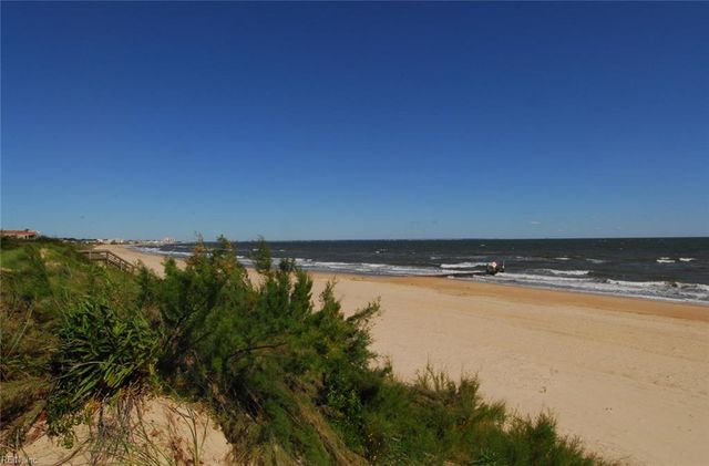 2012 E Ocean View Ave Apt 3, Norfolk, VA 23503