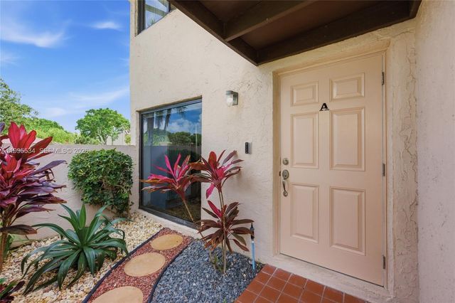 21160 Juego Cir 13A, Boca Raton, FL 33433