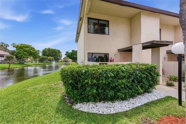 21160 Juego Cir 13A, Boca Raton, FL 33433