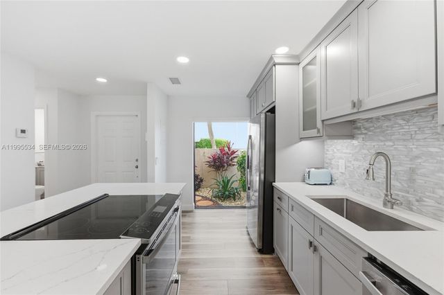 21160 Juego Cir 13A, Boca Raton, FL 33433