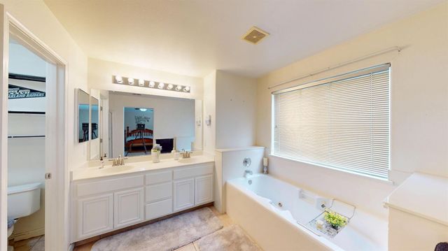 4654 Kirkes Dr, Turlock, CA 95382