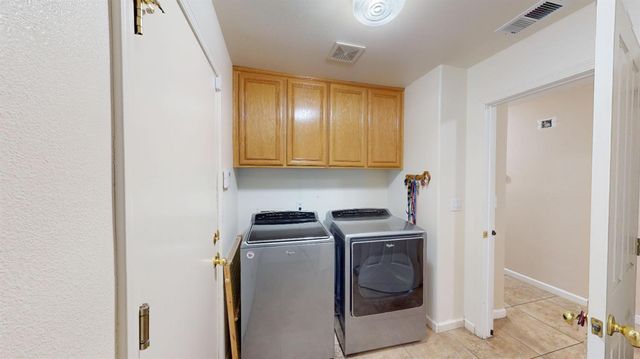 4654 Kirkes Dr, Turlock, CA 95382