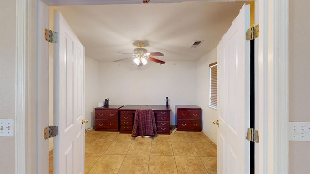4654 Kirkes Dr, Turlock, CA 95382