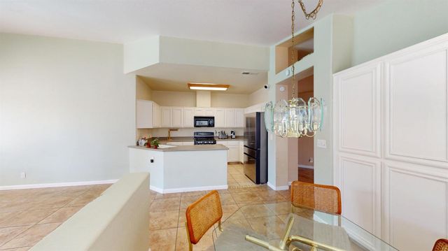 4654 Kirkes Dr, Turlock, CA 95382