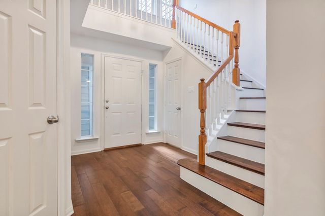 76 Piper Trace, The Woodlands, TX 77381