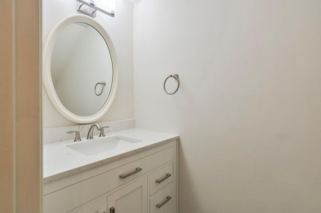 76 Piper Trace, The Woodlands, TX 77381