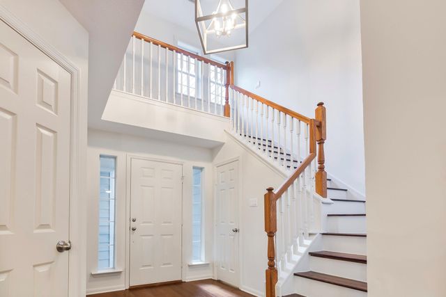 76 Piper Trace, The Woodlands, TX 77381