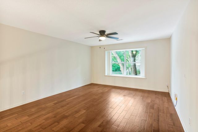 76 Piper Trace, The Woodlands, TX 77381