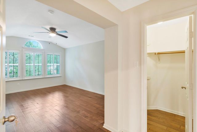 76 Piper Trace, The Woodlands, TX 77381