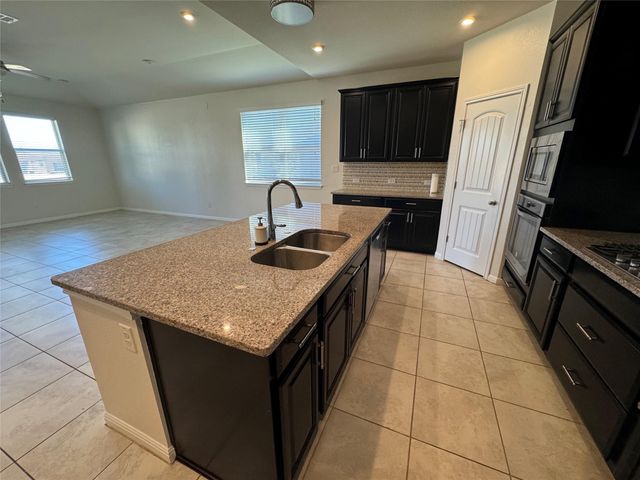 2912 Barbed Wire ST, Round Rock, TX 78664