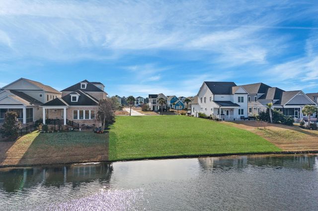 861 Crystal Water Way, Myrtle Beach, SC 29579