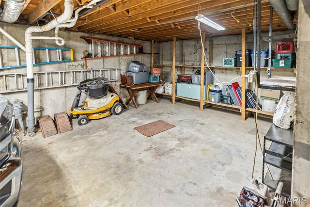 110 Fullerton Road, Belleville, IL 62226