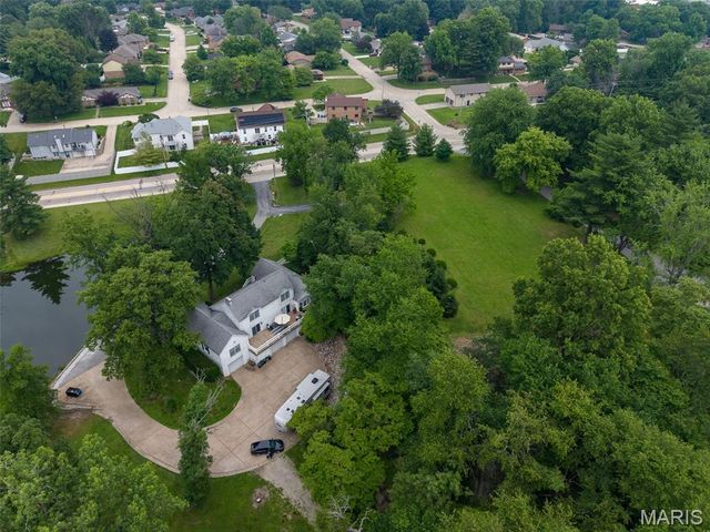 110 Fullerton Road, Belleville, IL 62226
