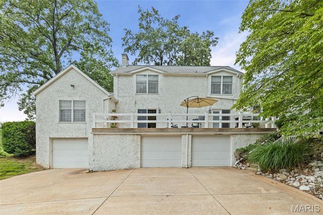 110 Fullerton Road, Belleville, IL 62226