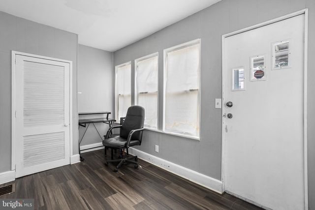 876 S OLDEN, Hamilton, NJ 08610