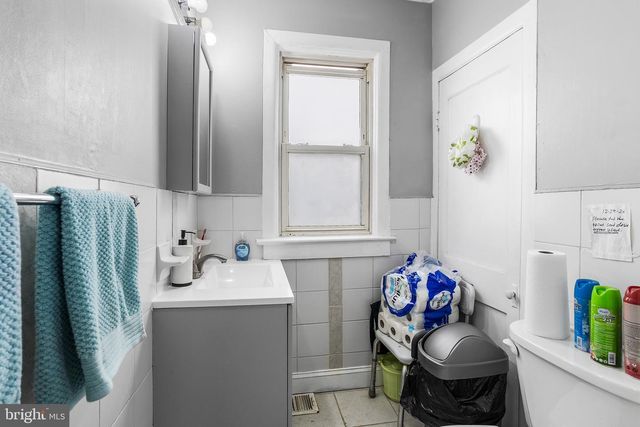 876 S OLDEN, Hamilton, NJ 08610