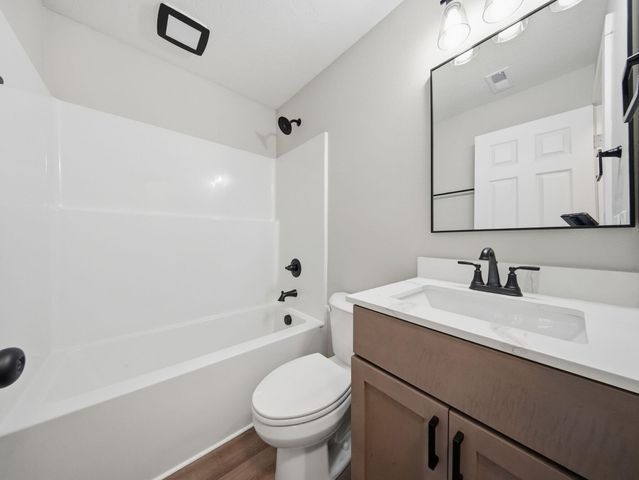 659 S Wildan Avenue, Springfield, MO 65802