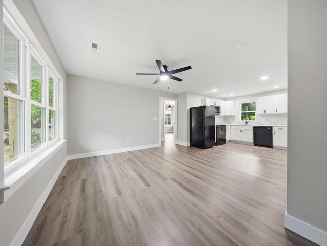659 S Wildan Avenue, Springfield, MO 65802