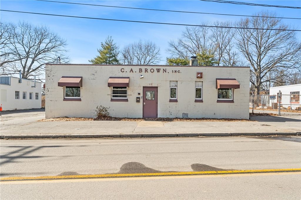 315 Wellington Avenue, Cranston, RI 02910