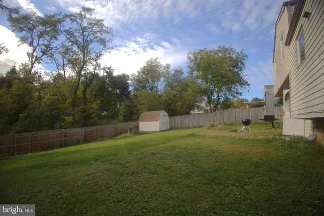 561 THRUSH CT, Harrisburg, PA 17111